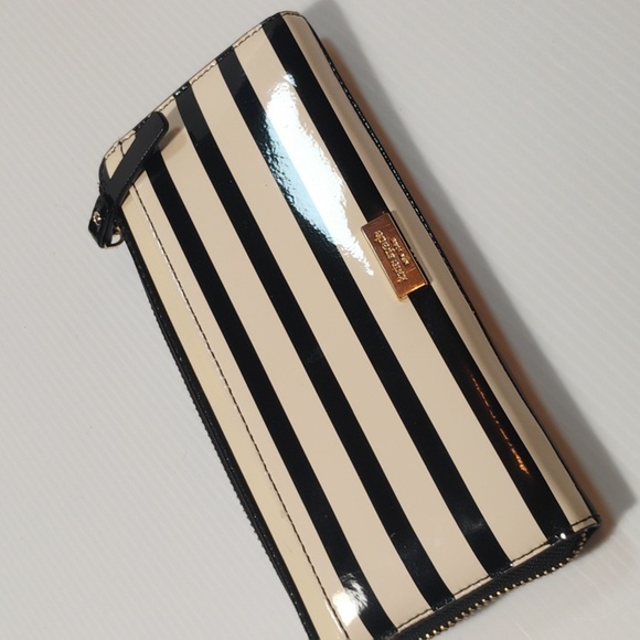 kate spade Cream and Black Striped Patent Wallet - Picture 2 of 10